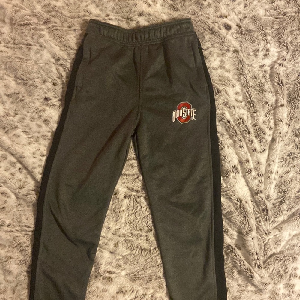 Youth M scarlet & Gray authentic apparel center court pants